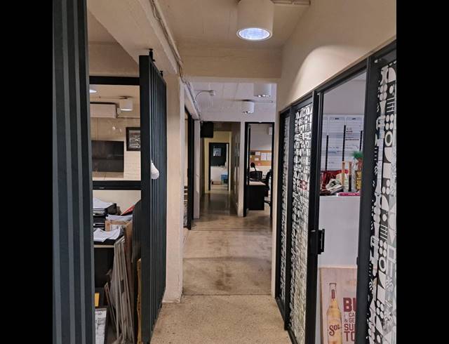 BUSINESS PROPERTY TO RENT IN SOUTH END